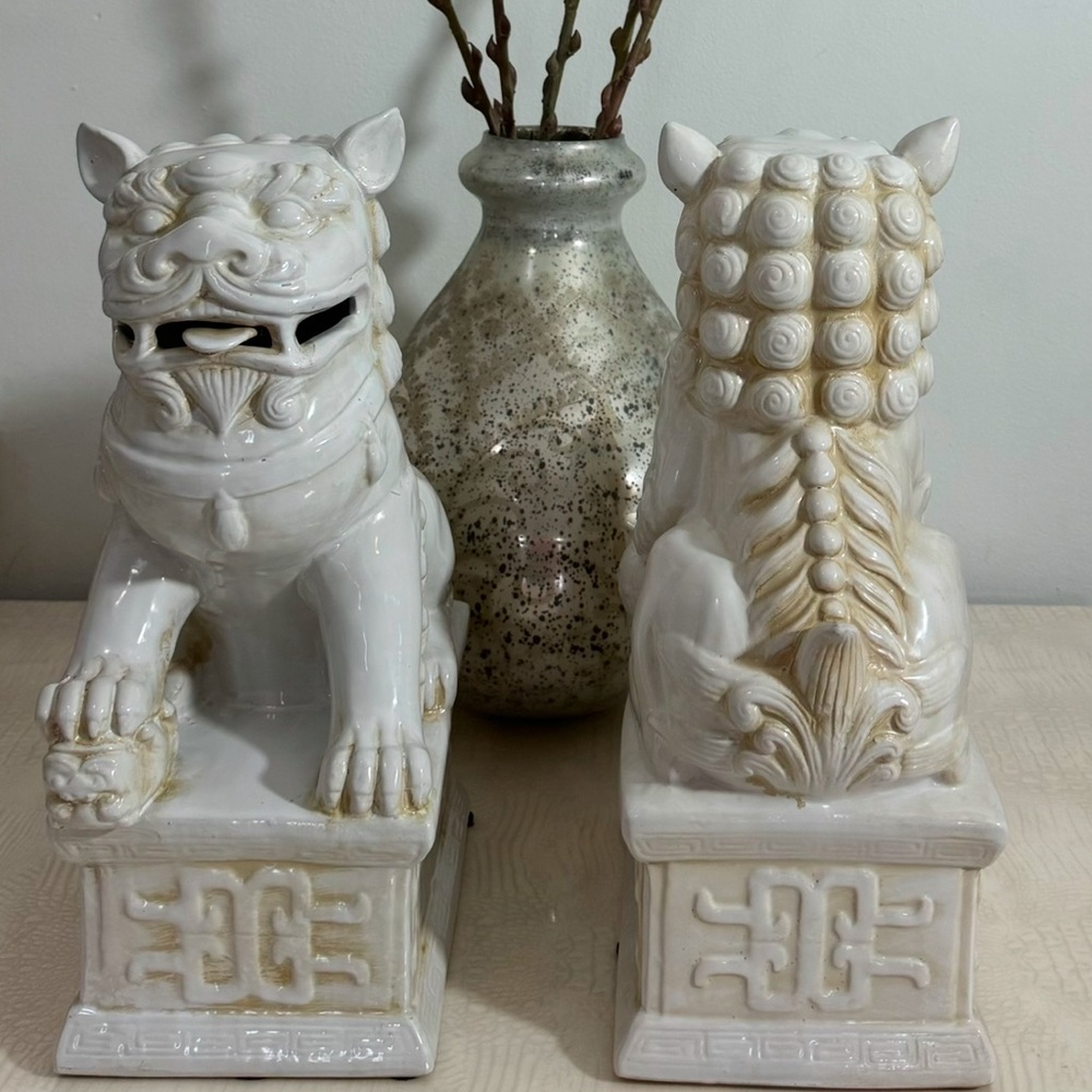 Fu Dogs Pair - Picture 2 of 3